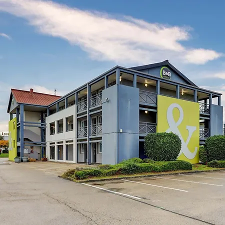 Otel Dijon 2*