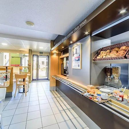 Otel Dijon 2*